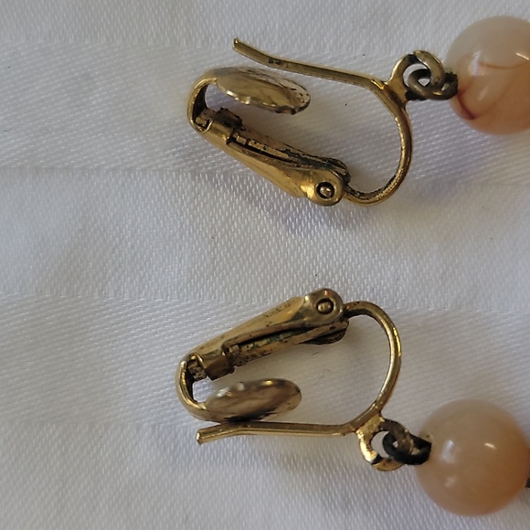 VT Round Wooden Dangle Clip On Errings With Marble Bead. - Picture 3 of 3